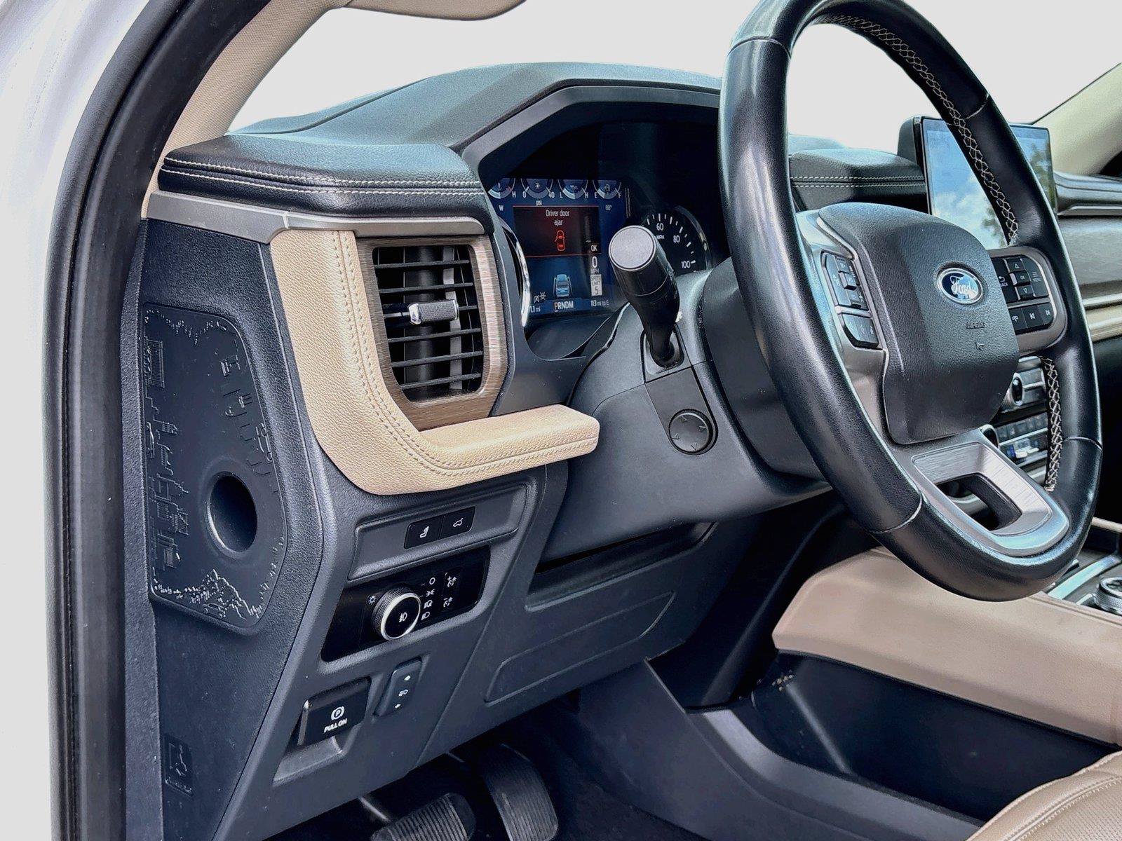 Used 2024 Ford Expedition Max Limited AWD/4WD image 10