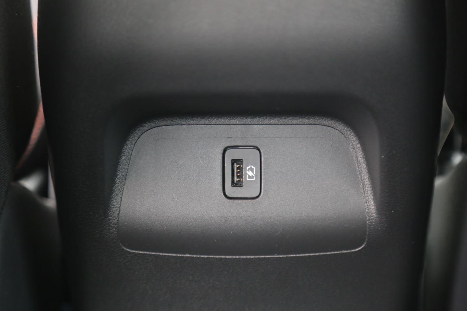 Used 2025 Nissan Sentra SR FWD image 17