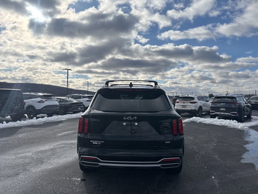 Used 2023 Kia Sorento SX image 4