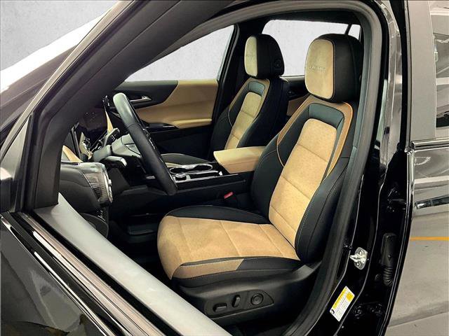 Used 2026 Chevrolet Equinox ACTIV FWD image 27