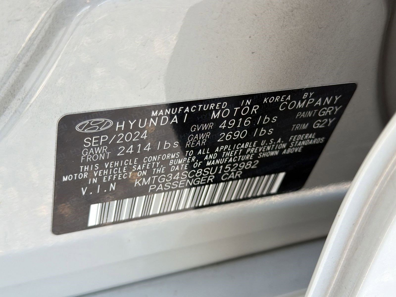 Used 2025 Genesis G70 2.5T image 19