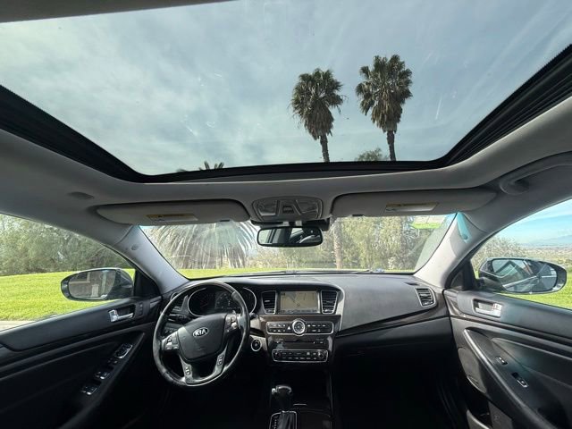 Used 2014 Kia Cadenza Premium w/ Technology Package image 16