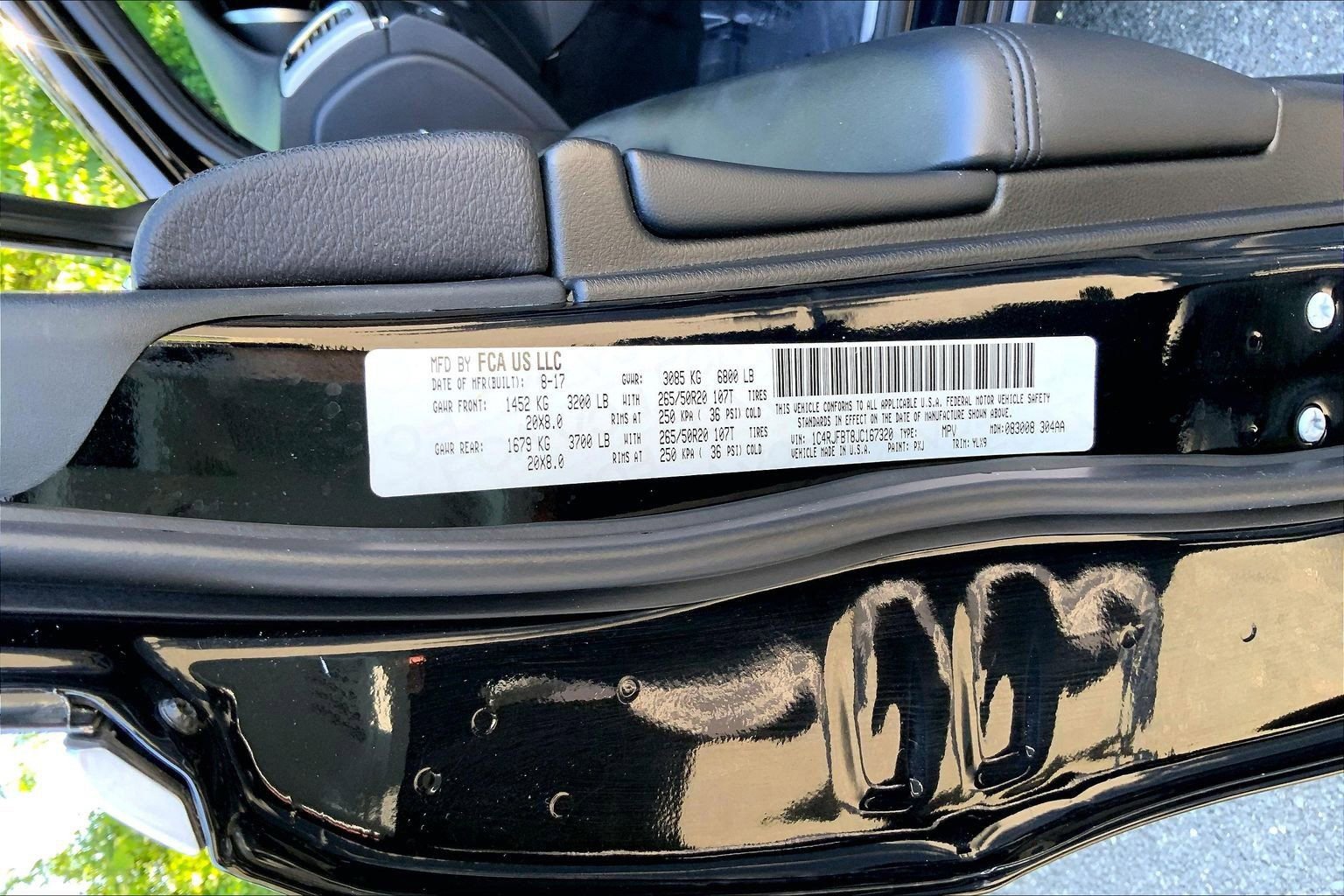 Used 2018 Jeep Grand Cherokee Limited AWD/4WD image 29