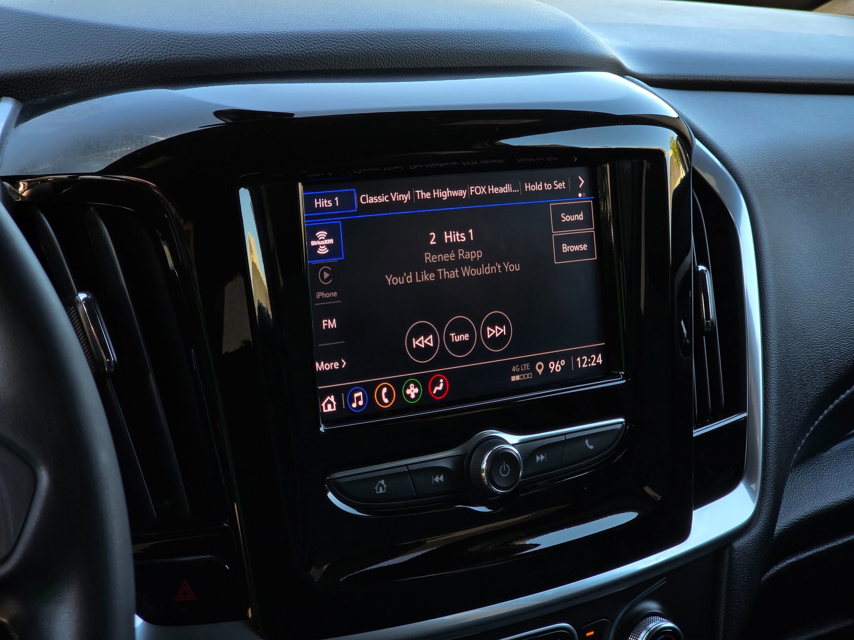 Used 2023 Chevrolet Traverse LT image 36