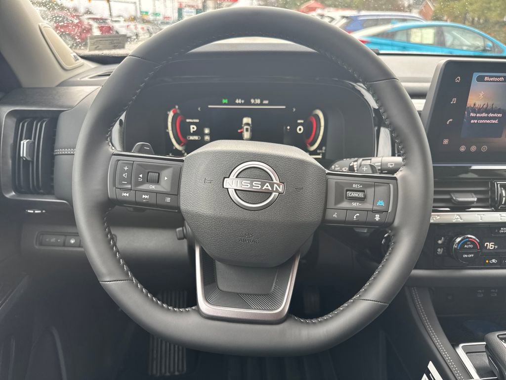 New 2026 Nissan Pathfinder Platinum image 15