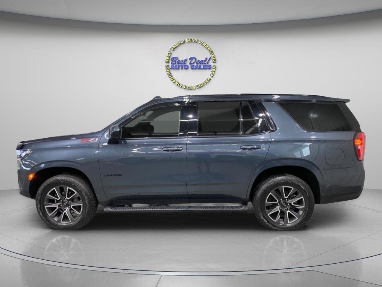 Used 2021 Chevrolet Tahoe Z71 w/ Rear Media and Nav Package image 3