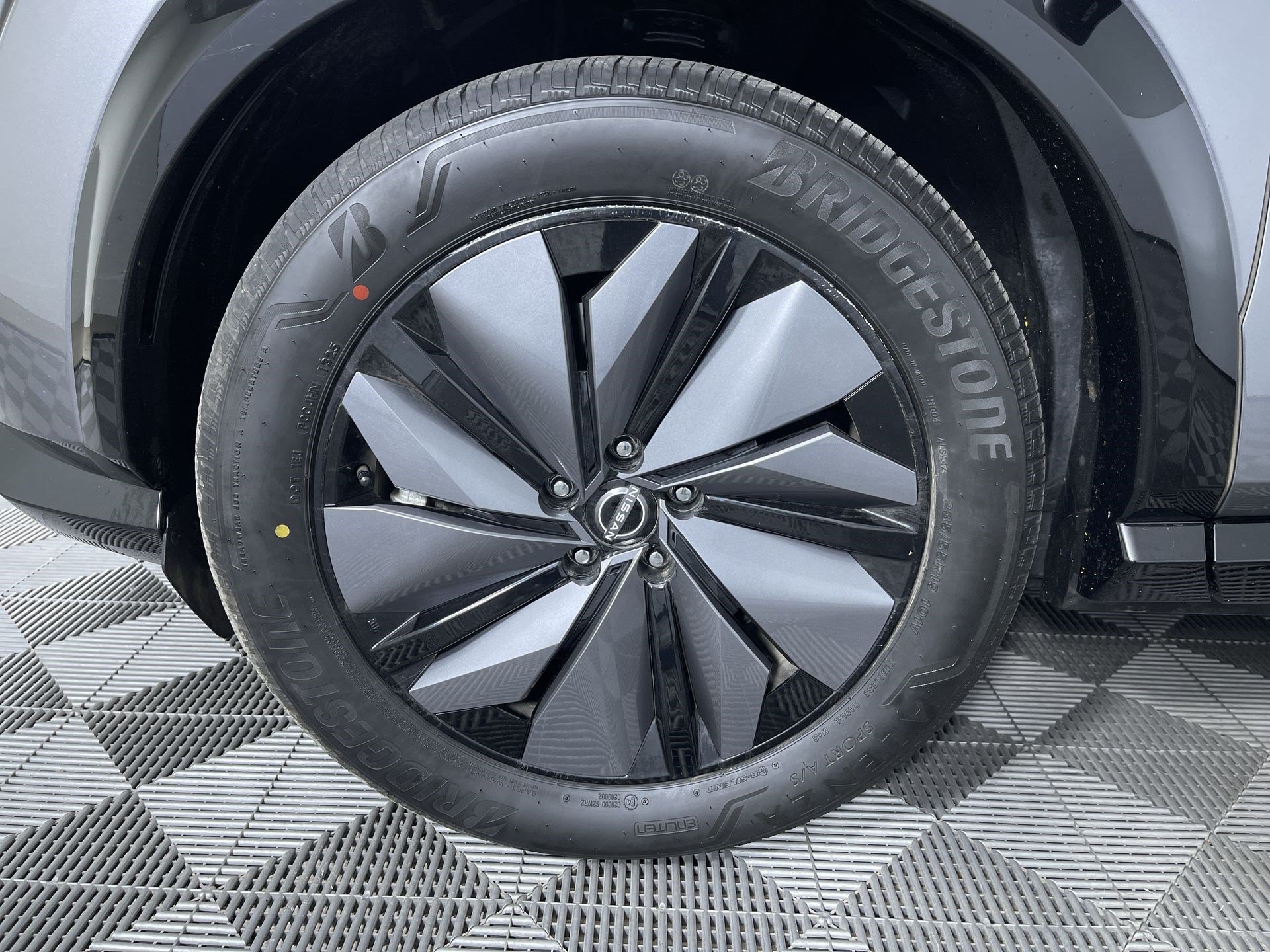 Certified 2024 Nissan Ariya AWD image 26