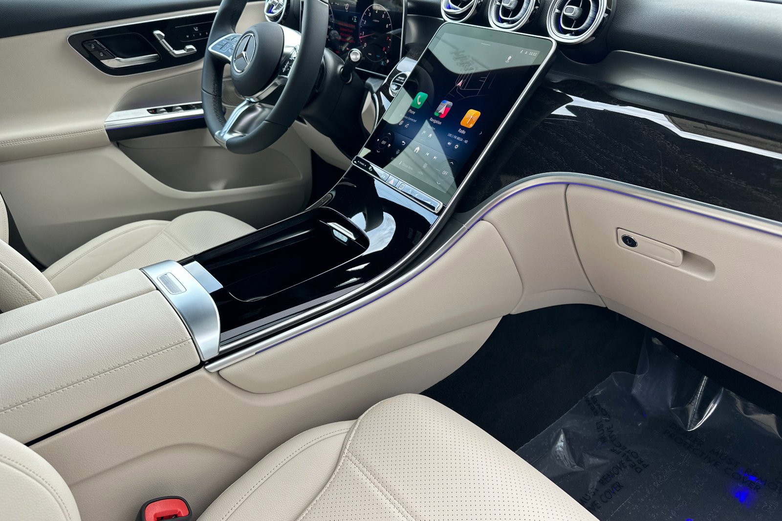 New 2026 Mercedes-Benz GLC 300 4MATIC image 16