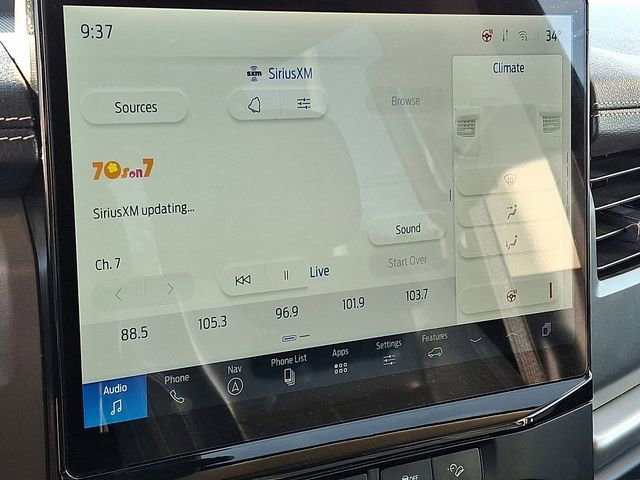 Used 2024 Ford Expedition XLT image 13