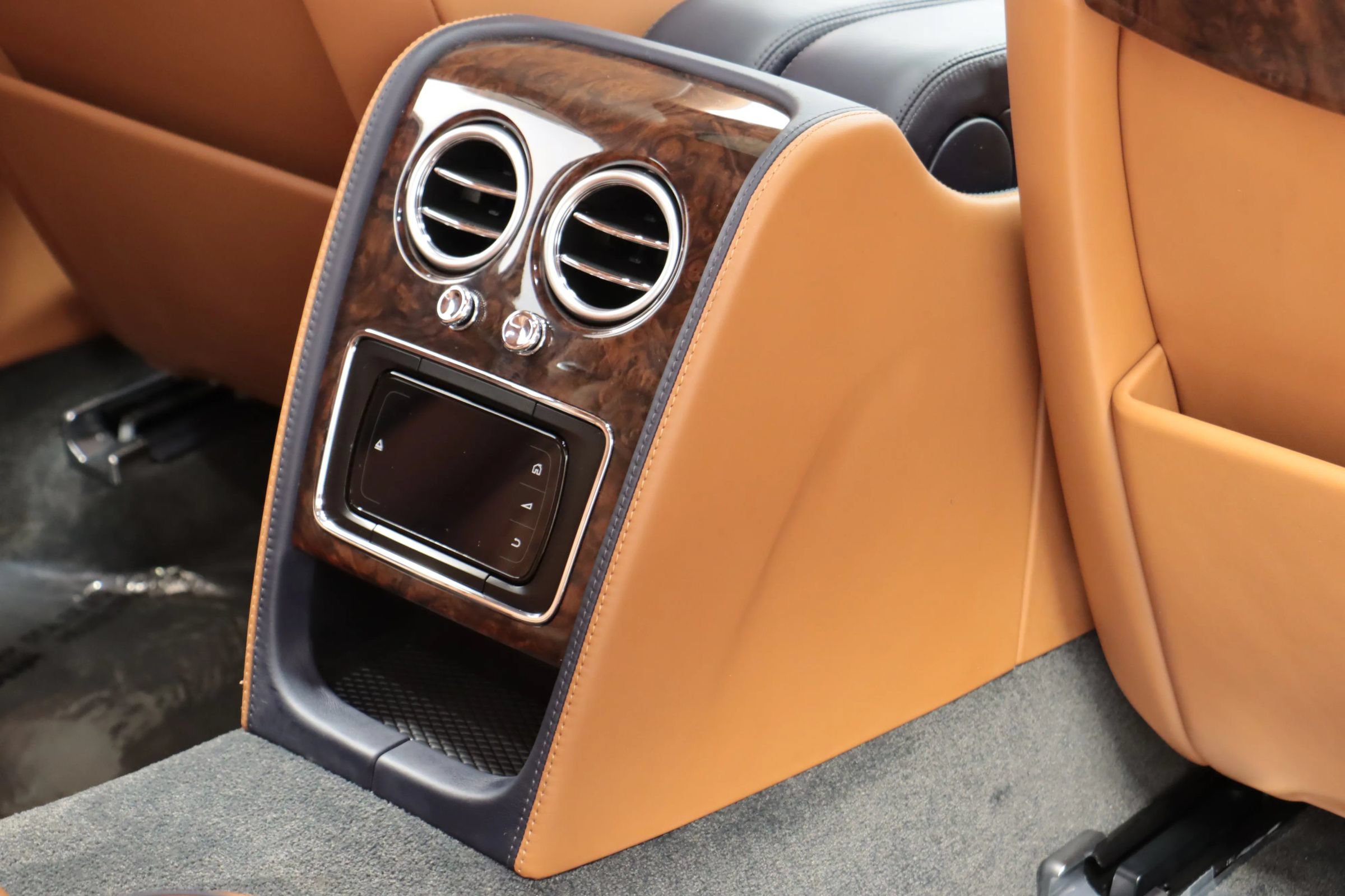 Used 2016 Bentley Flying Spur V8 AWD/4WD image 70