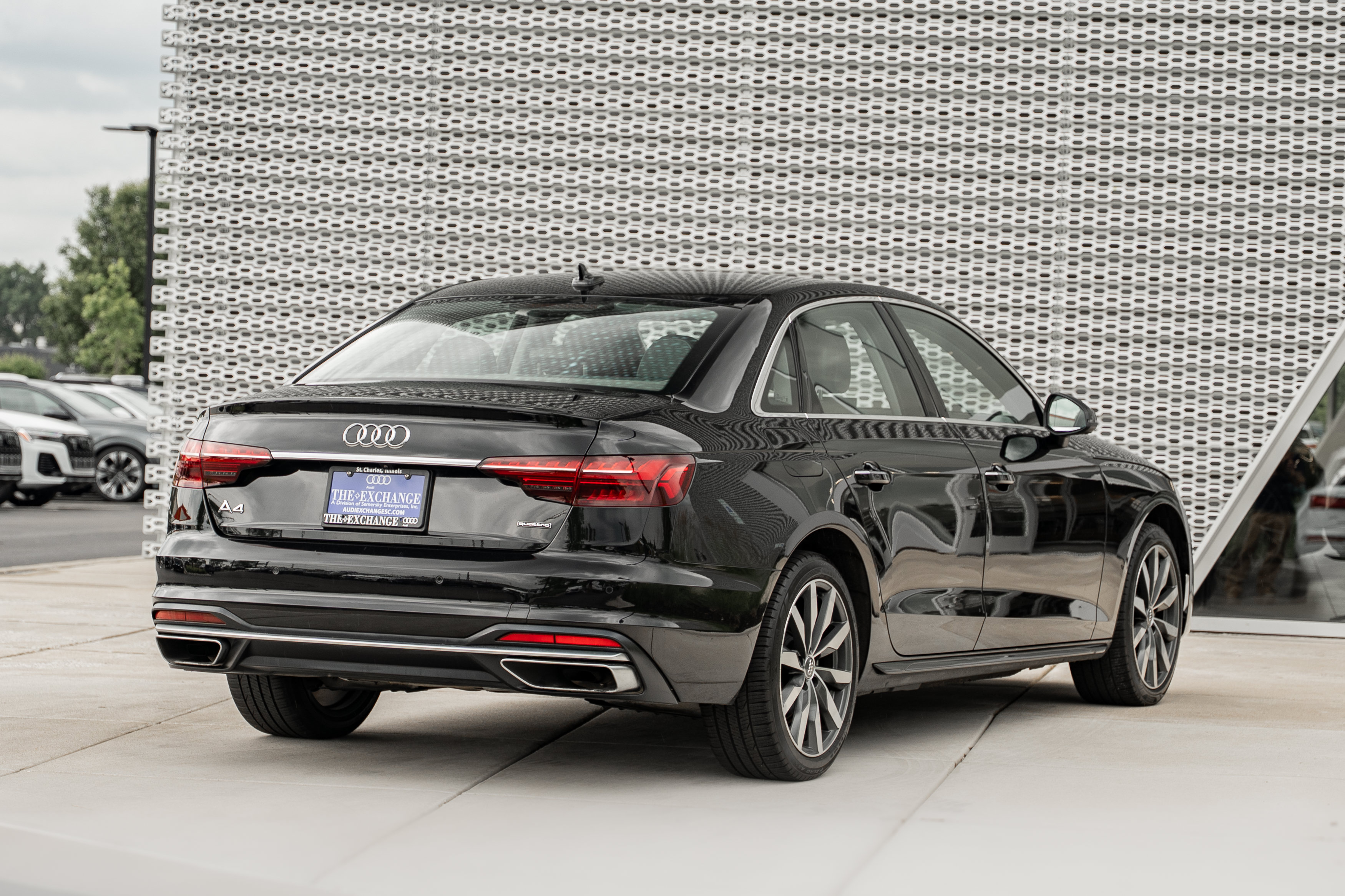 Used 2021 Audi A4 2.0T Premium Plus w/ Premium Plus Package AWD/4WD image 4