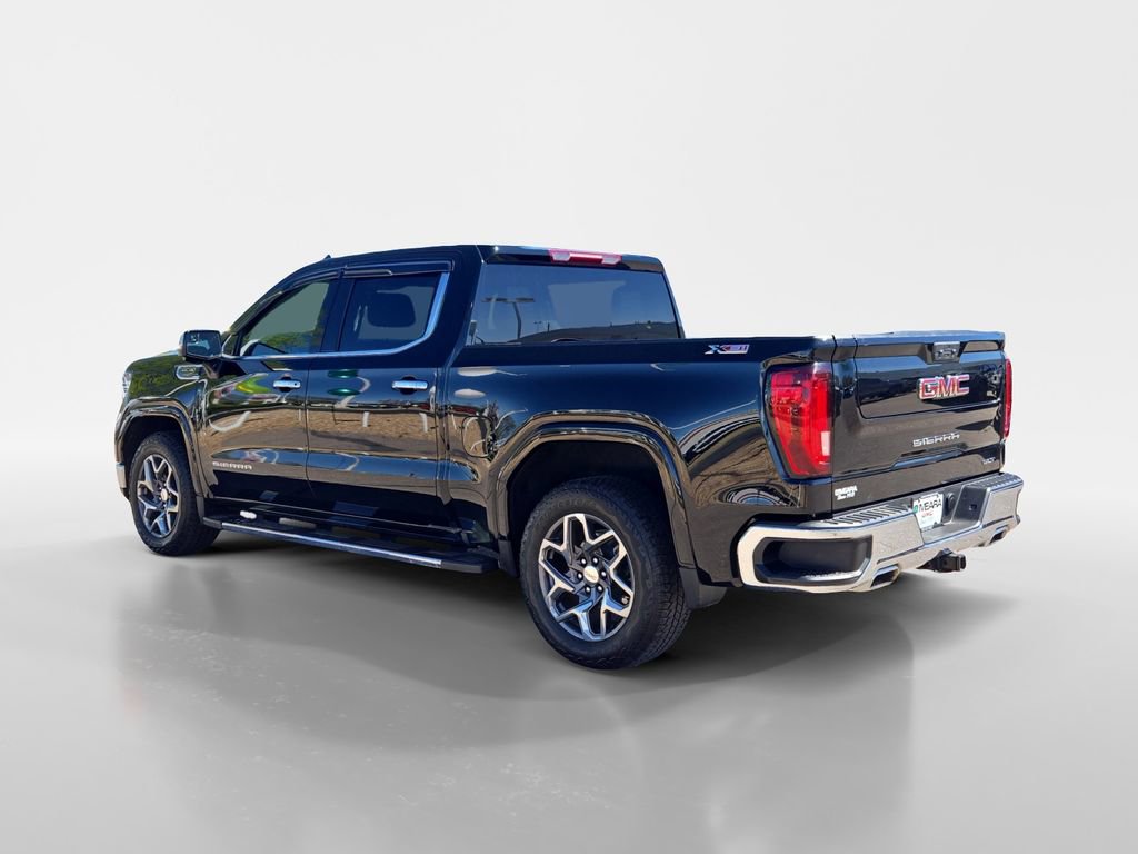 Used 2023 GMC Sierra 1500 SLT w/ SLT Premium Package image 3