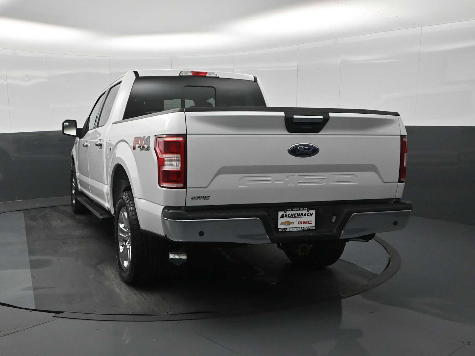 Used 2019 Ford F150 XLT w/ Equipment Group 302A Luxury AWD/4WD image 7