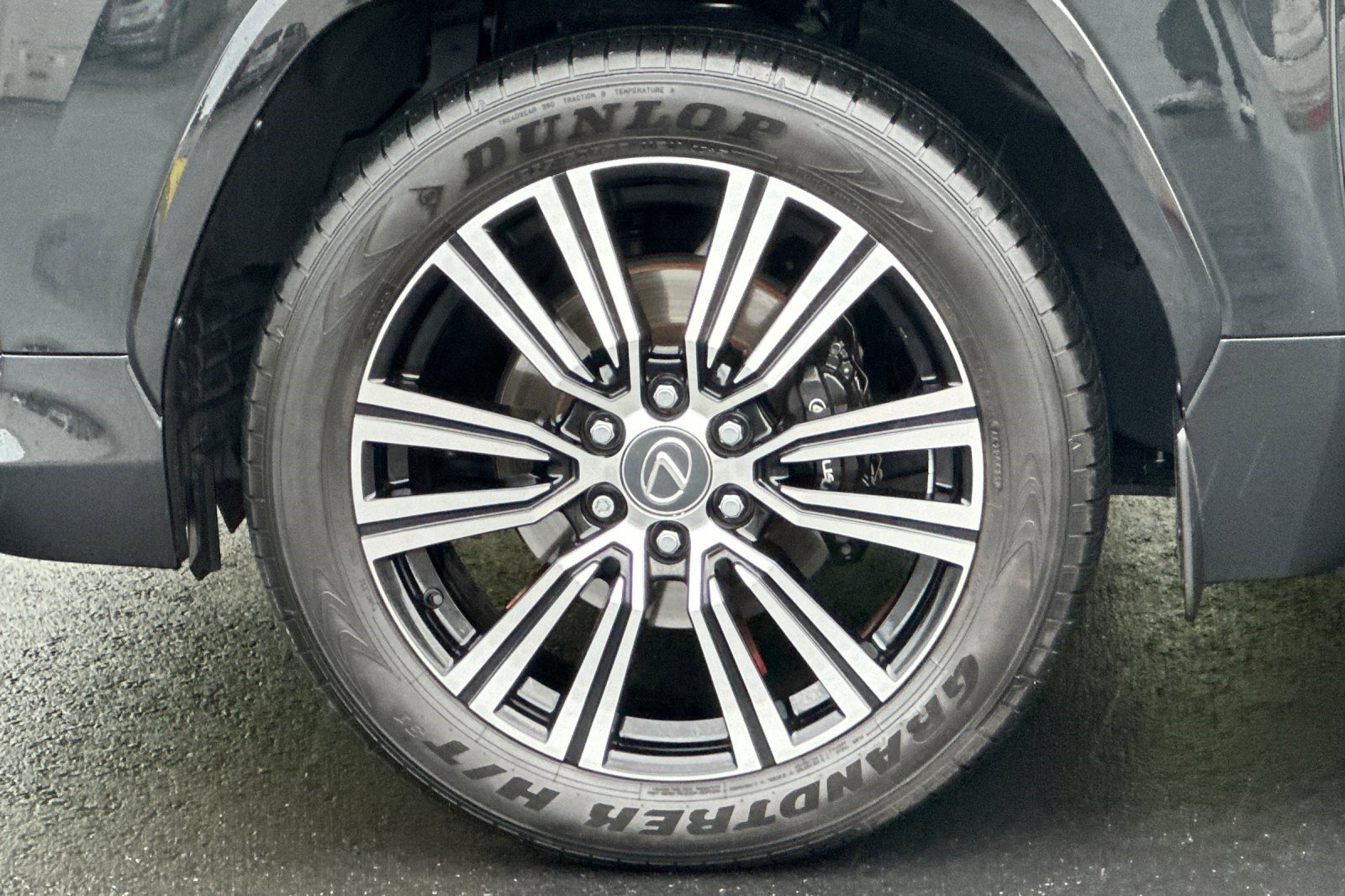 Certified 2025 Lexus LX 600 4WD w/ Appearance Package image 38