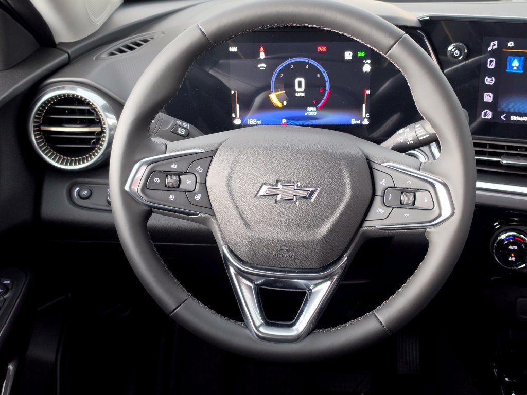 New 2026 Chevrolet Trax ACTIV w/ Driver Confidence Package FWD image 16