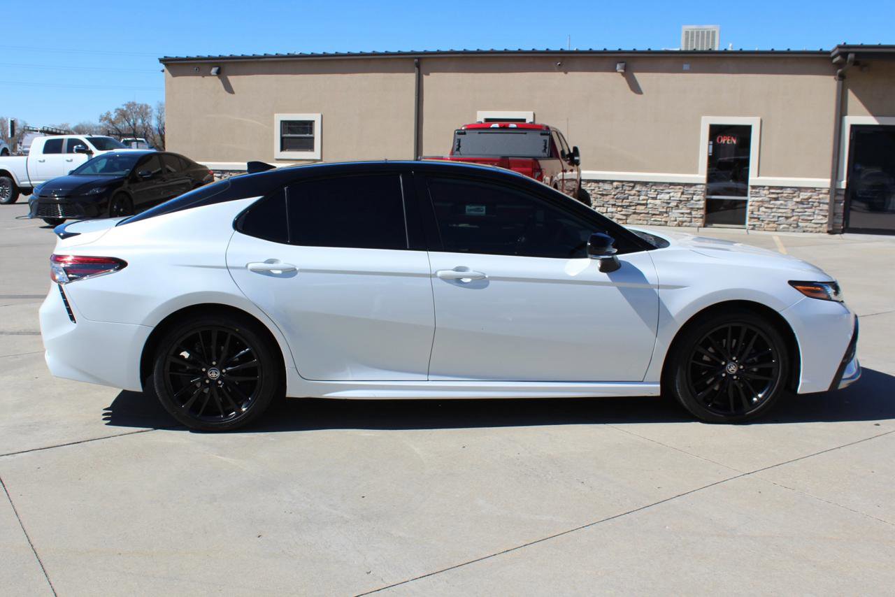 Used 2023 Toyota Camry XSE FWD image 6