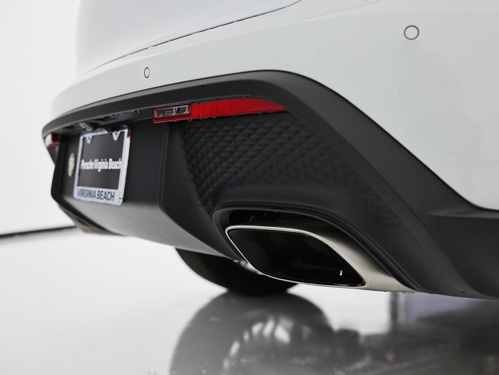 New 2026 Porsche Macan AWD/4WD image 15