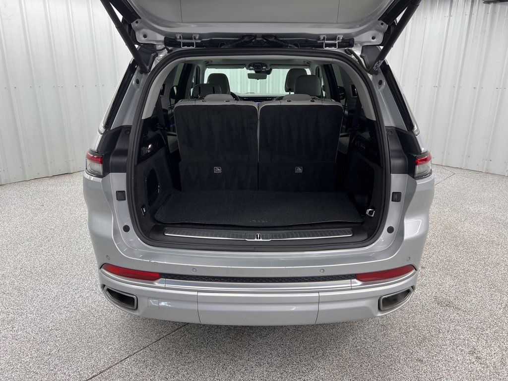 Used 2022 Jeep Grand Cherokee L Summit w/ Advanced Protech Group IV image 9