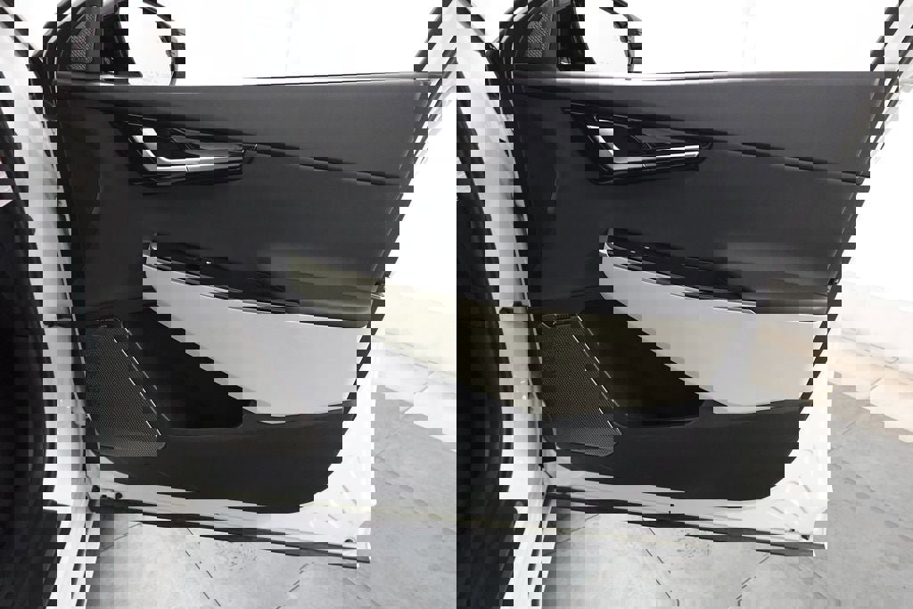 Used 2024 Kia EV6 GT-Line image 31