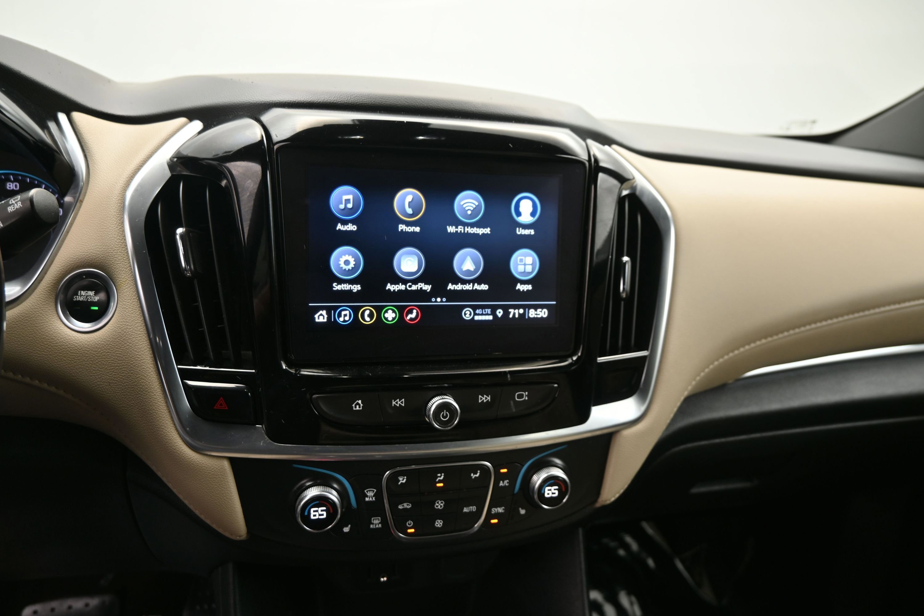 Used 2022 Chevrolet Traverse LT AWD/4WD image 18