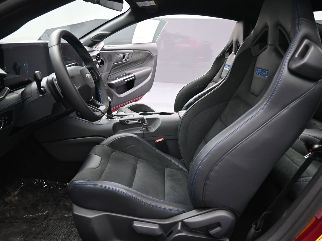 New 2026 Ford Mustang Dark Horse image 9