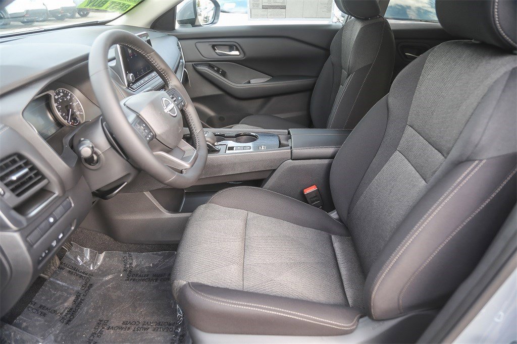 New 2026 Nissan Rogue SV image 18