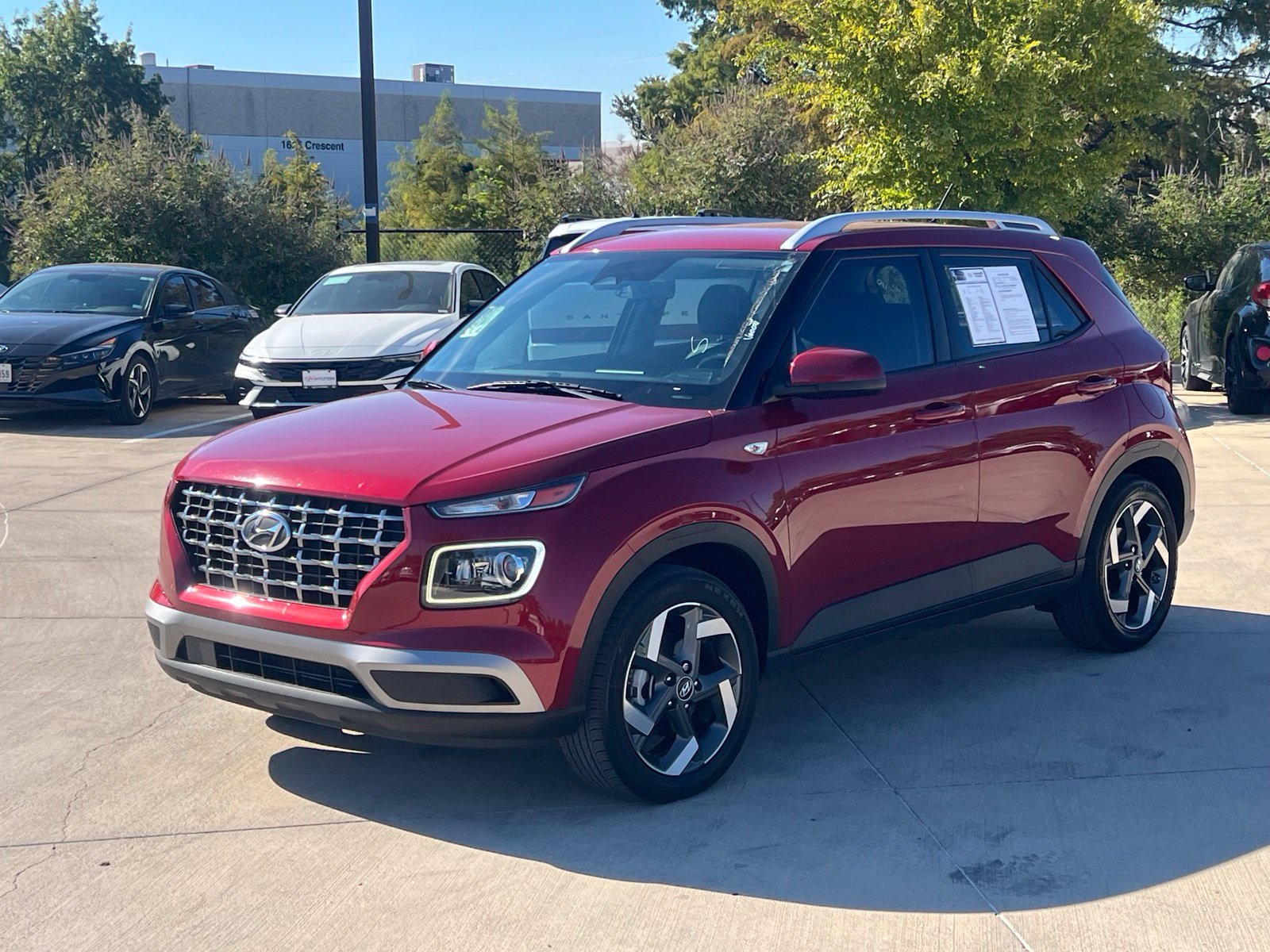 Used 2024 Hyundai Venue Limited FWD image 5