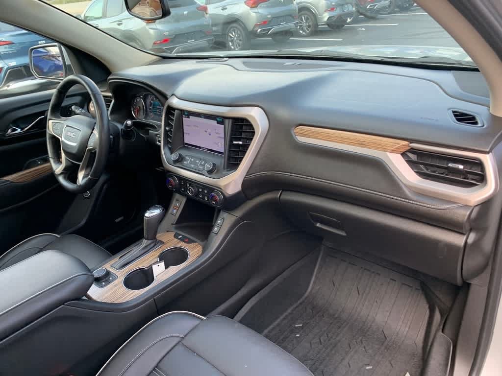 Certified 2019 GMC Acadia Denali w/ Technology Package AWD/4WD image 18