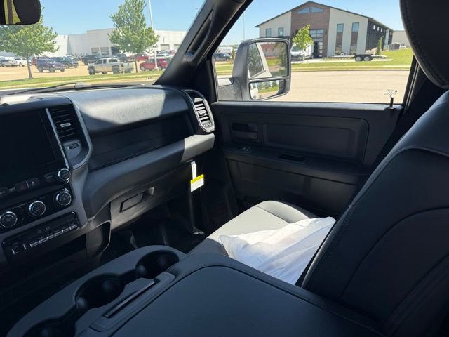 New 2026 RAM 5500 Tradesman w/ Chrome Appearance Group AWD/4WD image 25