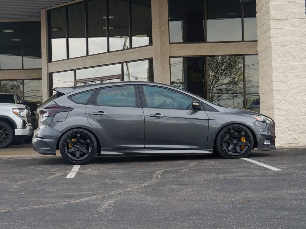 Used 2015 Ford Focus ST w/ Equipment Group 402A FWD image 2