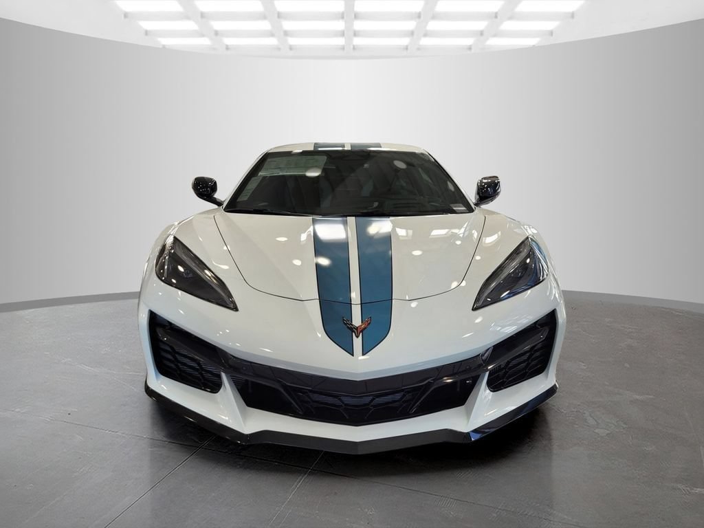 New 2026 Chevrolet Corvette E-Ray w/ Battery Protection Package AWD/4WD image 2