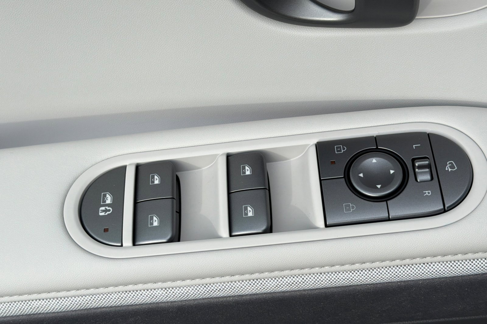 New 2026 Hyundai Ioniq 5 Limited image 12