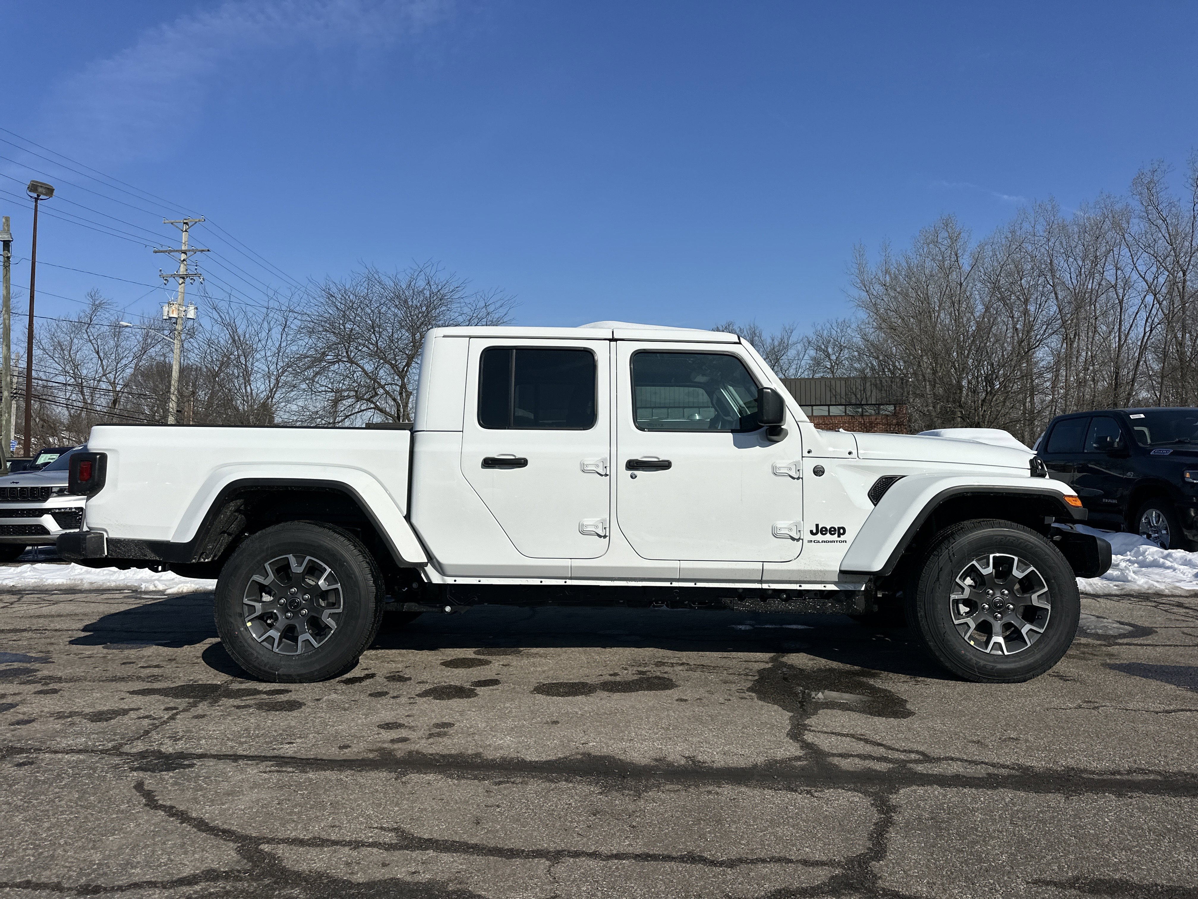 New 2026 Jeep Gladiator Sport image 17