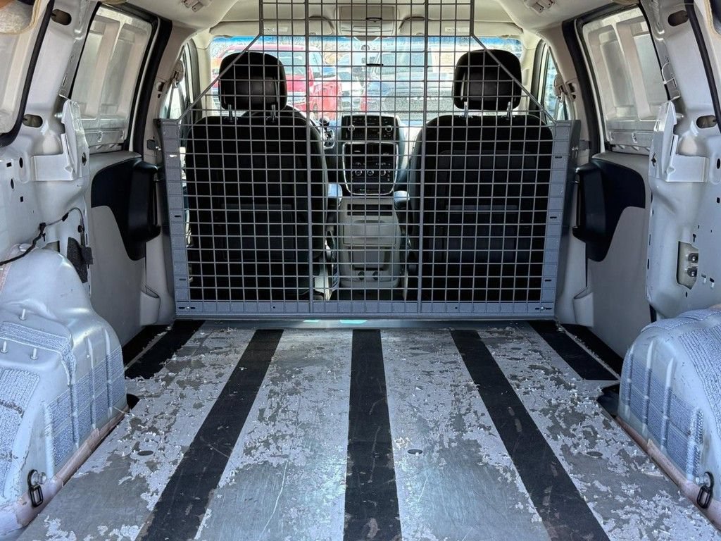 Used 2015 RAM C/V Tradesman FWD image 5