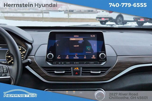 Used 2023 Nissan Altima 2.5 SV image 10