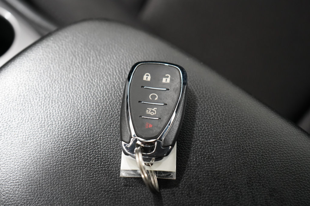 Used 2025 Chevrolet Malibu RS FWD image 27