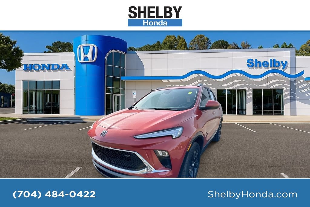 Used 2024 Buick Encore GX Sport Touring image 1