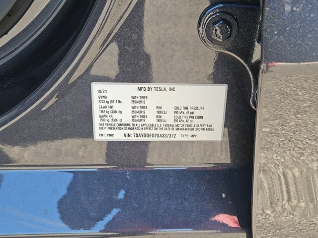 Used 2025 Tesla Model Y Long Range RWD image 27