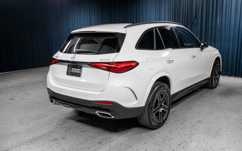 New 2026 Mercedes-Benz GLC 300 4MATIC image 5