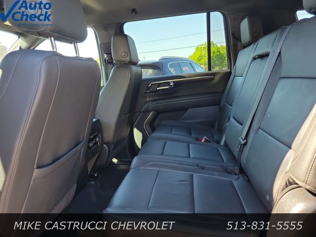 Used 2025 Chevrolet Suburban LT AWD/4WD image 27