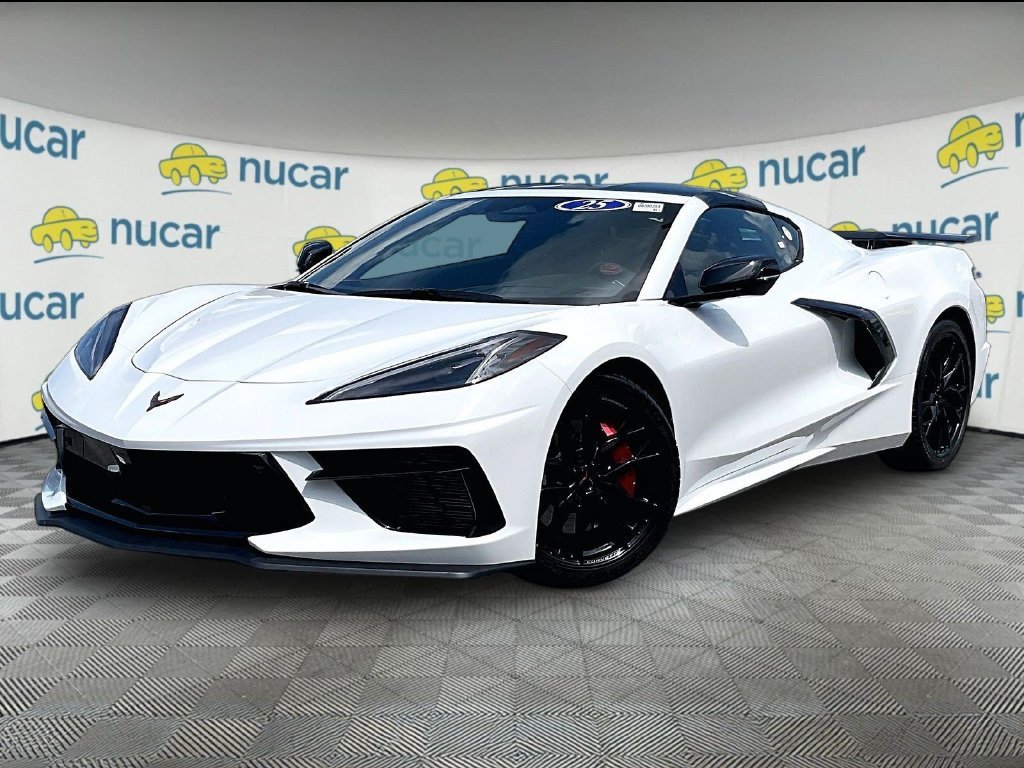 Used 2025 Chevrolet Corvette Stingray Premium Cpe w/ Z51 Performance Package RWD image 3