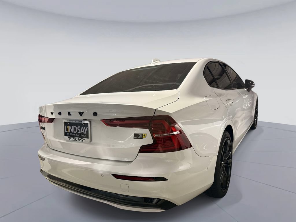 Used 2024 Volvo S60 T8 Ultimate w/ Climate Package AWD/4WD image 4
