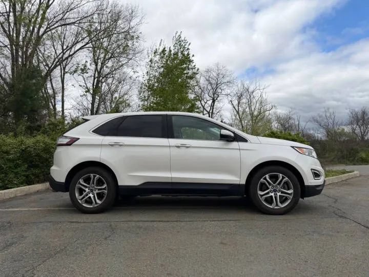 Used 2016 Ford Edge Titanium w/ Equipment Group 302A AWD/4WD image 5