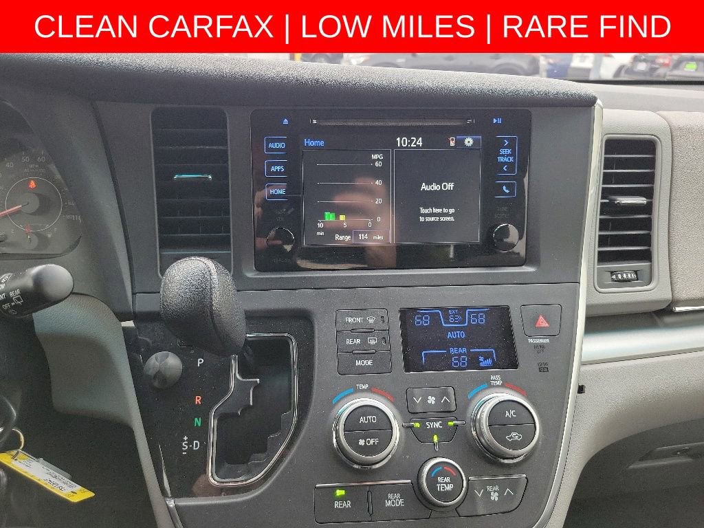 Used 2015 Toyota Sienna LE FWD image 16