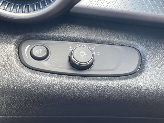 New 2026 Chevrolet Trax LS w/ LS Convenience Package FWD image 20
