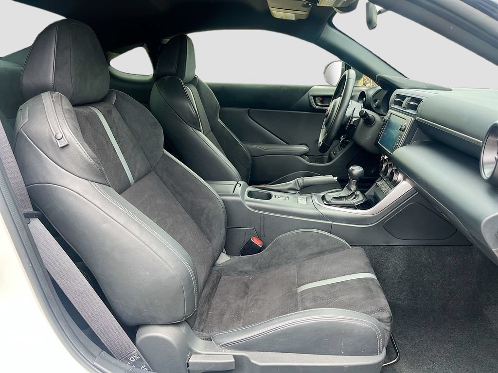 Used 2024 Toyota GR86 Premium w/ Performance Package RWD image 26