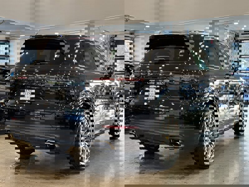 Used 2023 Porsche Cayenne E-Hybrid image 6
