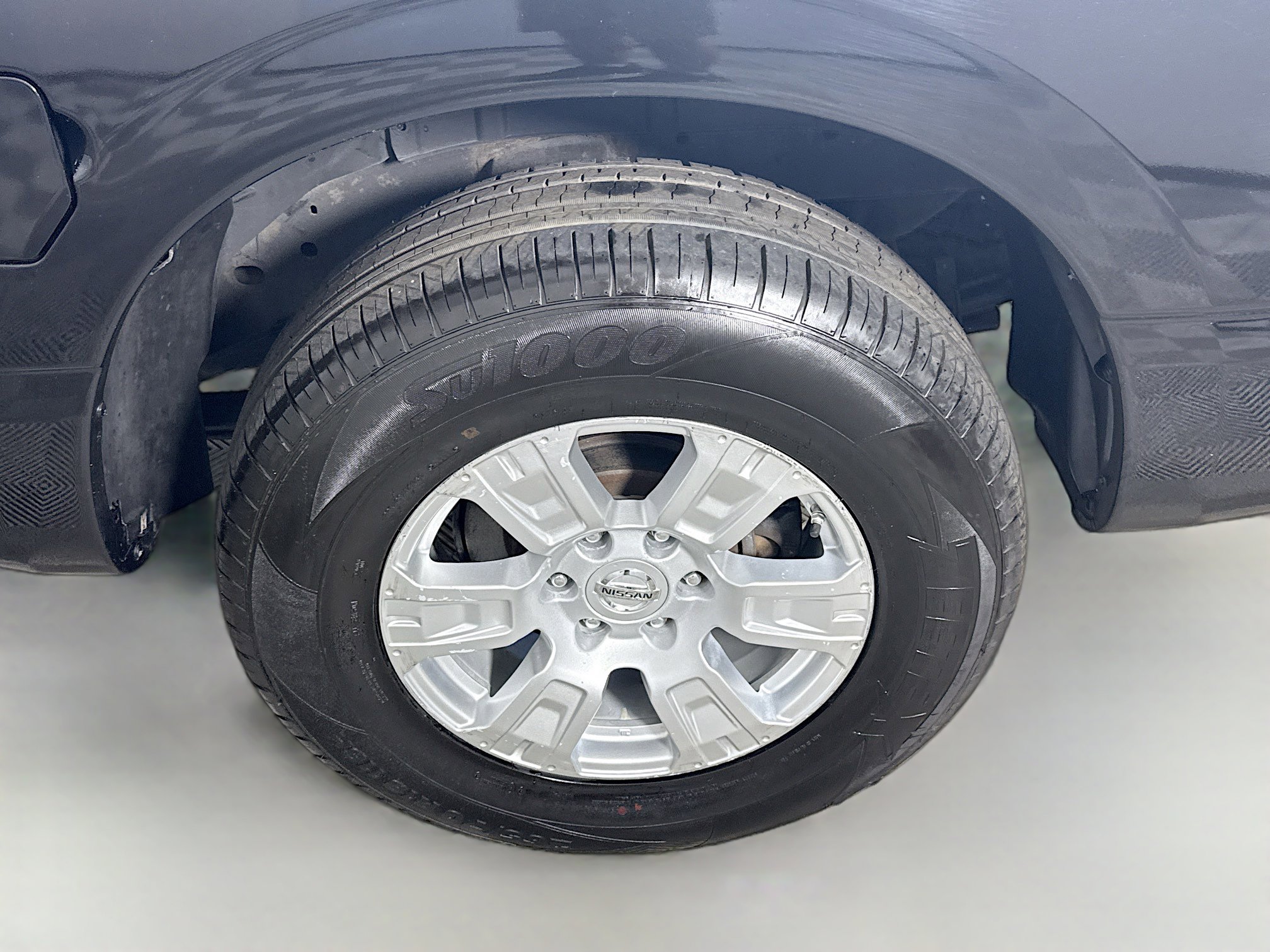 Used 2017 Nissan Titan SV image 36