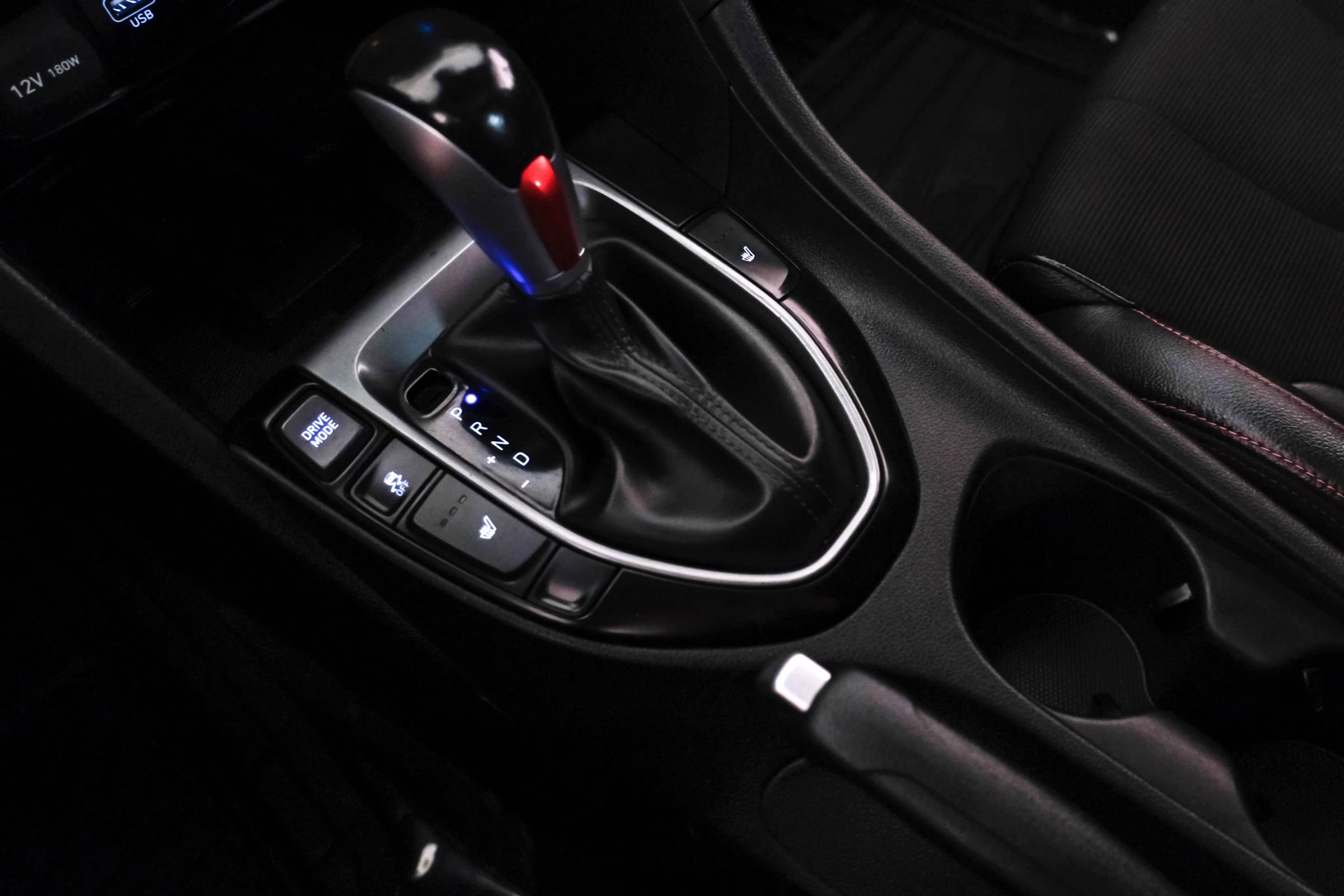 Used 2021 Hyundai Veloster 2.0 Premium FWD image 23
