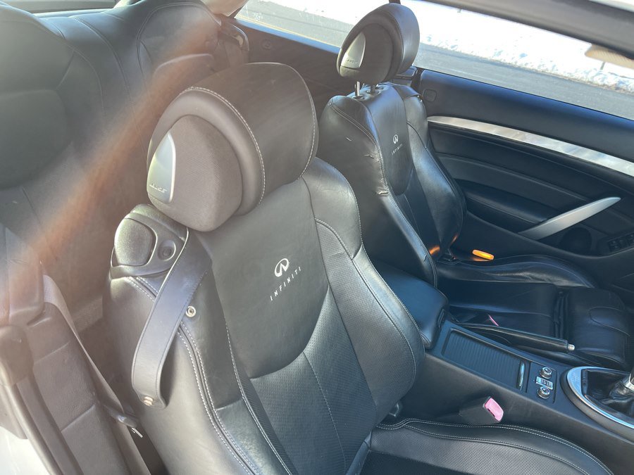 Used 2010 INFINITI G37 Sport image 23